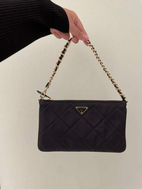 Picture of Prada Handbags _SKUfw217990923fw